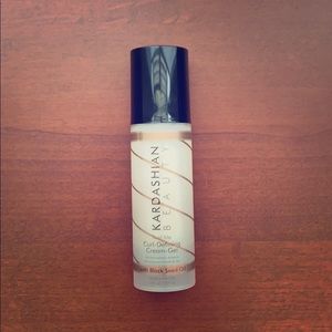 Kardashian Beauty Curl Defining Cream-Gel